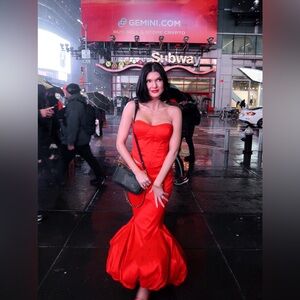 Elegant Red Strapless Dress